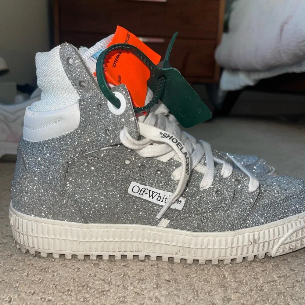 OFF-WHITE 3.0 Court Glitter High Top Sneaker SIZE 38 WOMANS COMES WITH BOX - Picture 3 of 6